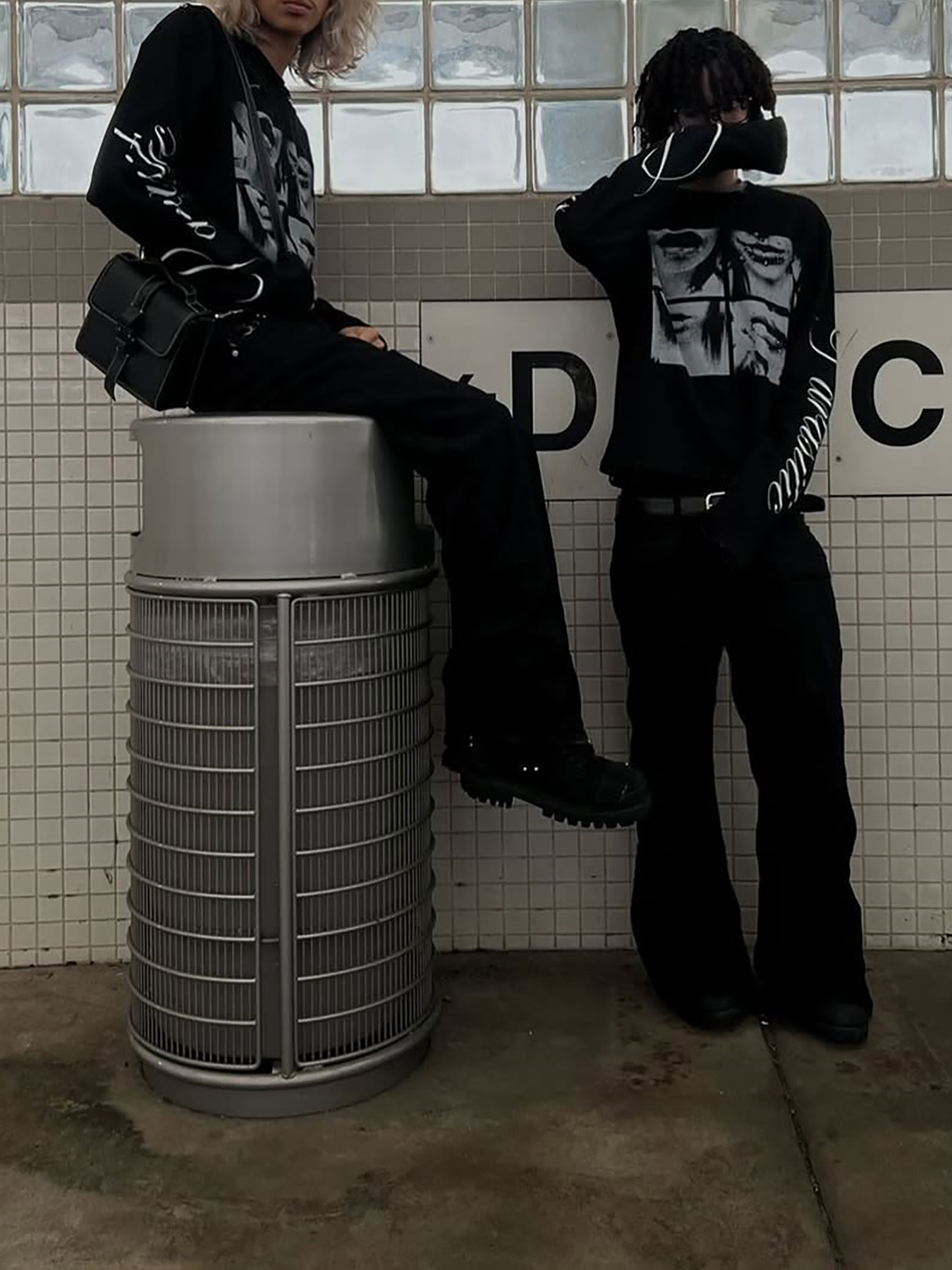 Dark style street punk unisex  - Summer Clothing Types 리뷰 및 가격